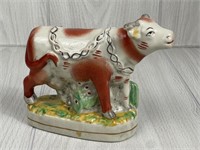 VINTAGE STAFFORDSHIRE STYLE CERAMIC BULL STEER COW
