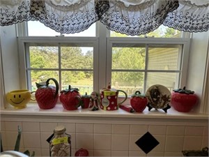 Items in window sill