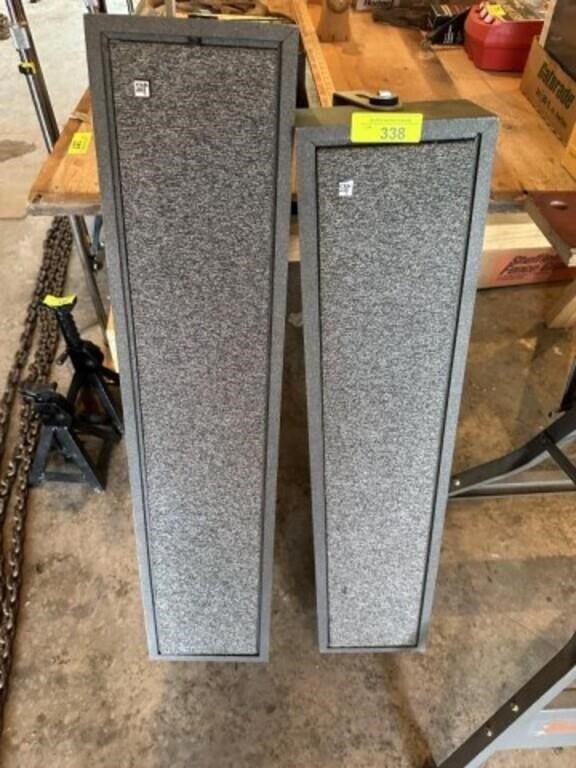2 mountable speakers