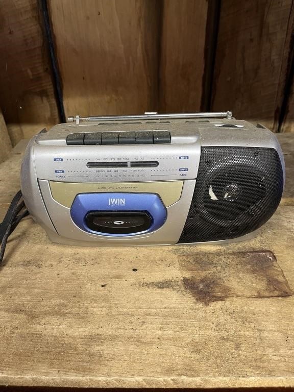 Fm/am radio cassette playing. Untested