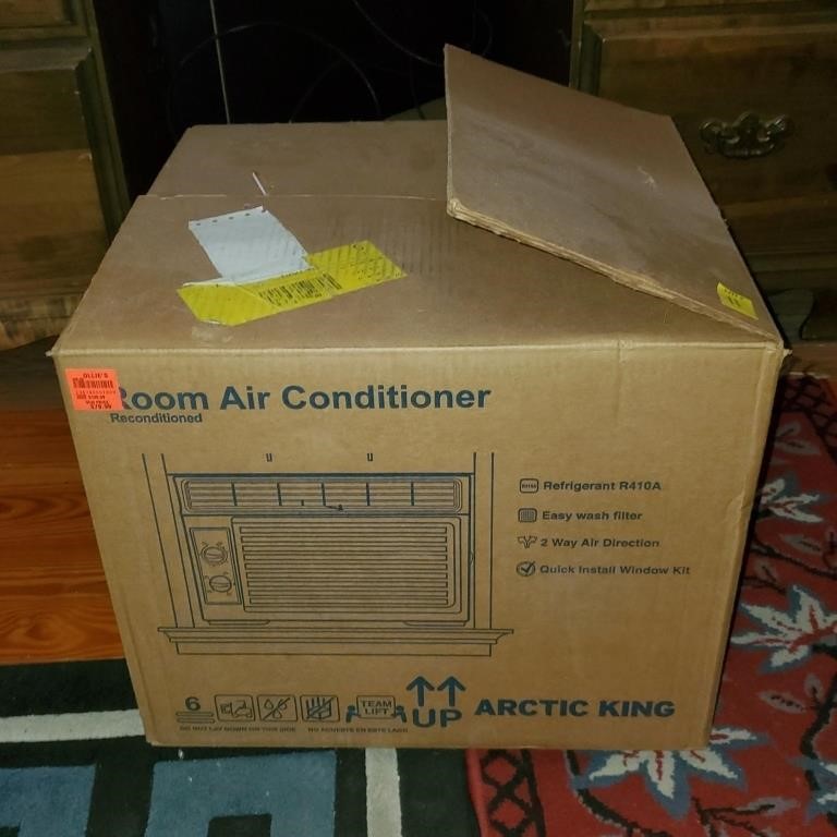 Artic King Room Air Conditioner w/ Box