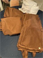 Brown & White Table Cloths ( 27)