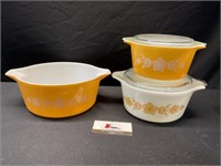 Pyrex Butterfly Nesting Dishes