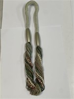 GREEN SEED BEAD & PEARL NECKLACE ON GREEN CORD