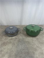 Gourmet Living Dutch oven and enameled metal