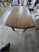 Antique drop leaf table with 3 leafs