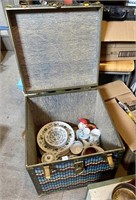 VINTAGE TRUNK WITH DISH SET