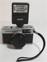 OLYMPUS TRIP 35 CAMERA W/ PHOENIX FLASH