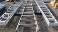 Sturdy 12ft Aluminum Step Ladder