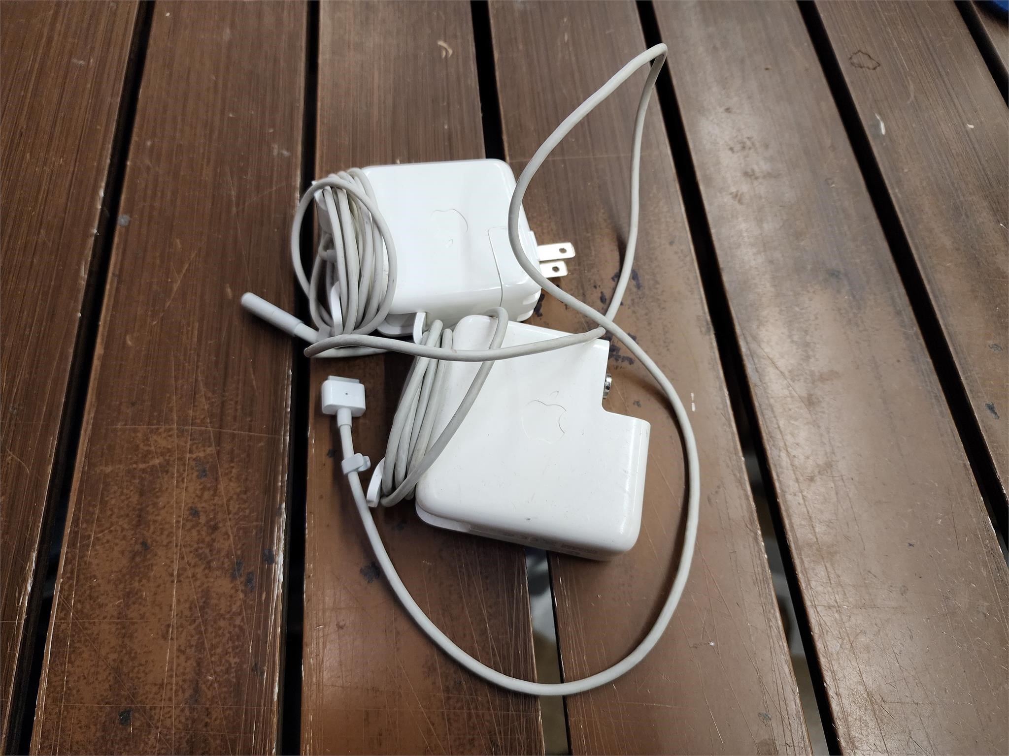 Apple laptop chargers lot of 2