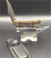 Unmarked blade knife with leather case