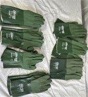 Seven pairs of TOWA active grip gloves