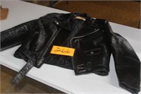 36 Regular leather jacket