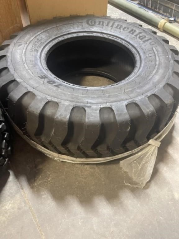 CONTINENTAL 365/70R18 TRACTOR TIRE
