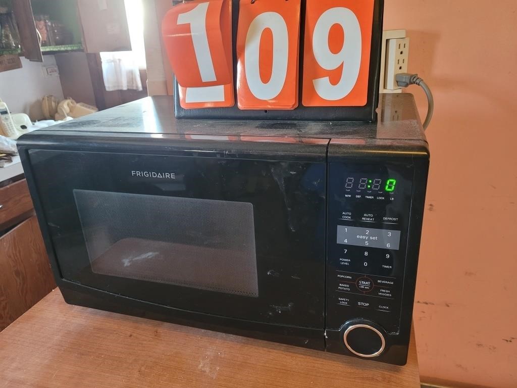 Fridgidaire microwave