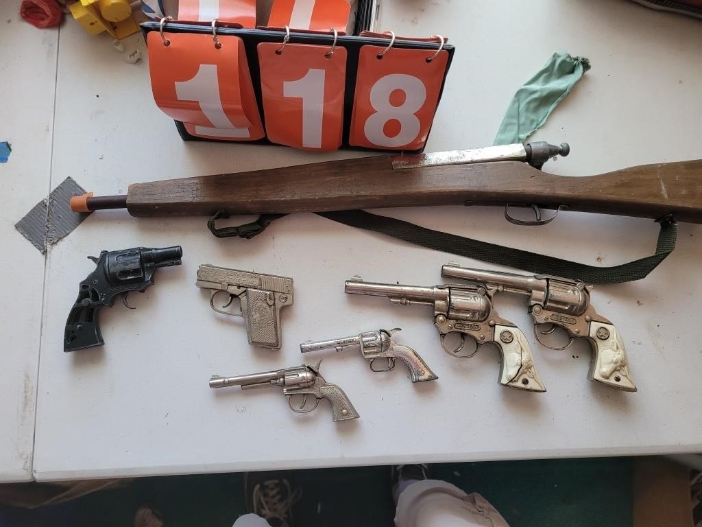 Cap Guns toy guns dick tracey western kilgore