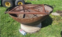 Heavy-duty fire pit with grill 3' across the top.