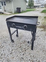 Black Stone II  propane grill with griddle top