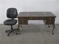 Vtg 52"x 30"x 24" Wood Desk W/ Key & Office Chair