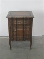 16"x 19"x 27" Wood End Table/ Night Stand