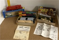 Ho Scale Athearn & Roundhouse Box Cars & Dummy