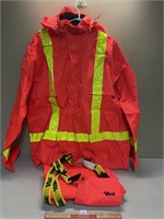 SIZE 2XL NEVER USED SAFETY RAIN SUIT