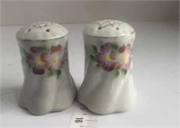 Vintage Japanese ceramic salt and pepper shakers