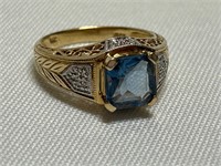 14 K Gold Ring London Blue Topaz  Size 8