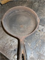 Cast iron Pan