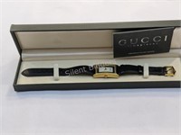 GUCCI Ladies Wrist Watch w Leather Strap