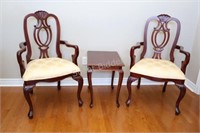 Queen Anne Accent Chairs w Side Table