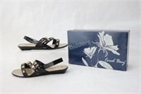NEW - Coral Bat Ladies Sandals, Size 8.5M