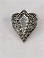 Vintage Sterling & Stone Ladies Ring