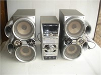 JVC Compact Componet System 18 inch tall speakers