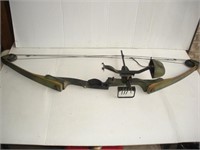 Adult Compound Bow  50 inches long