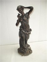 Resin Lady Garden Statue   23 inches tall