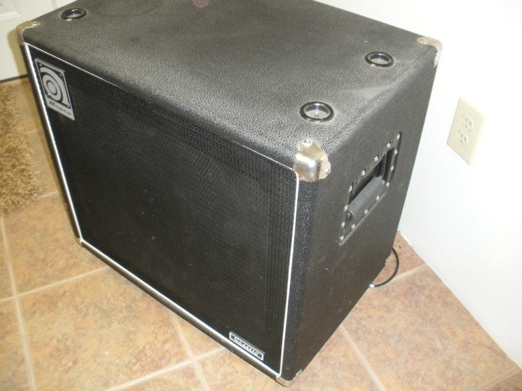 AMPEQ Classic 400 watt Speaker Model SVT-15EN