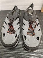 Men's Ozark trail shoes size 12. in very good