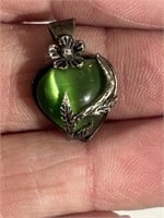 Heart Drop w Green Stone