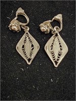 Vintage fashion clip earrings