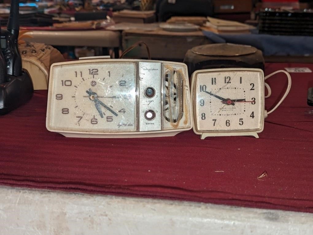 Retro electric bedside clocks