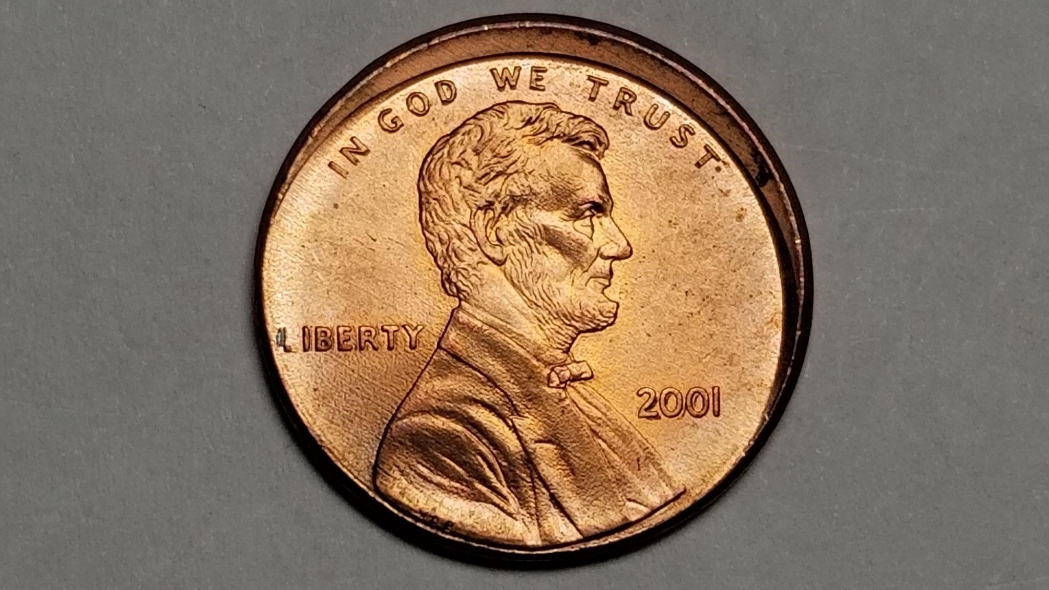 2001 Lincoln Cent Penny Error Coin Misstrike BU