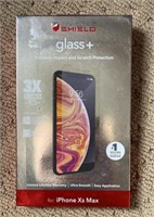 E5) iPhone XS Max screen protector