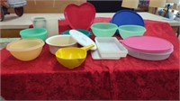 VARIETY OF TUPPERWARE PIECES