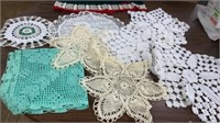 DOILIES, TABLE  COVERINGS