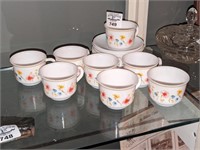 Arcopol France cups/saucers