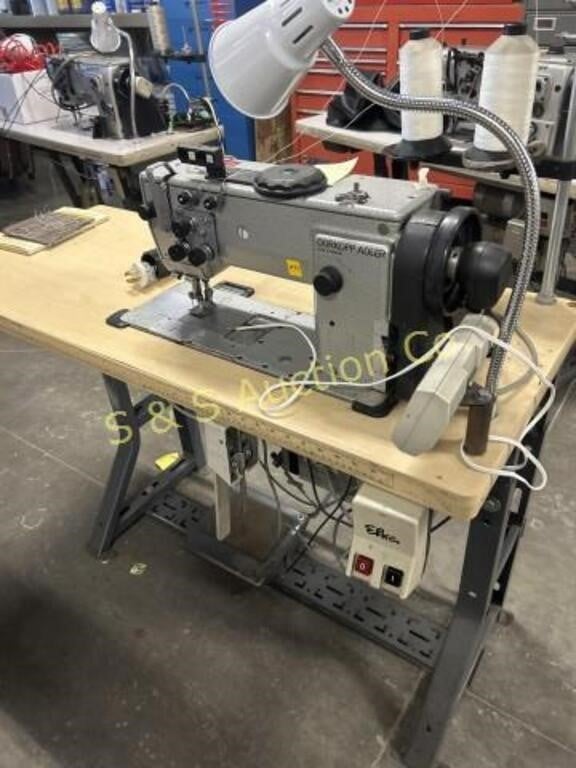 Durkopp Adler industrial sewing machine