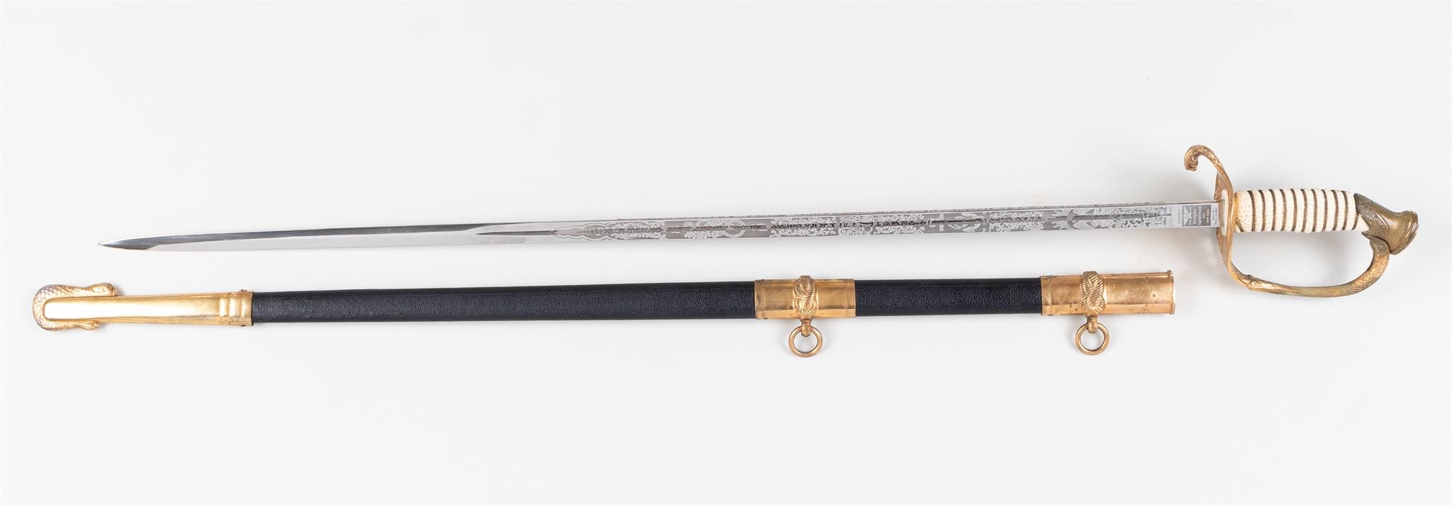US NAVY OFFICERS SWORD AND SCABBARD