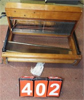 22” table loom