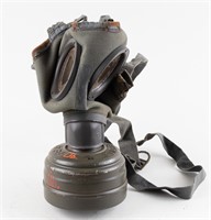 WWII GERMAN GAS MASK WITH CAN